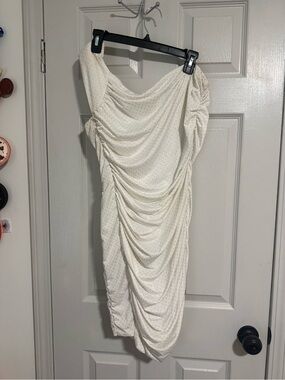 Dots One-Shoulder Ruched Cream Polka Dot Dress